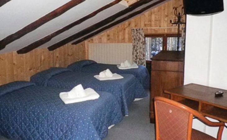 Hotel La Quiete, Bardonecchia, Triple Bedroom